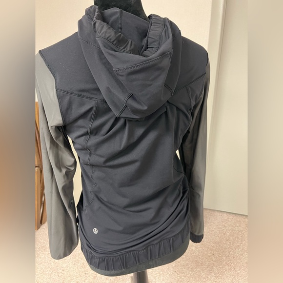 Lululemon hoodie - Picture 3 of 11